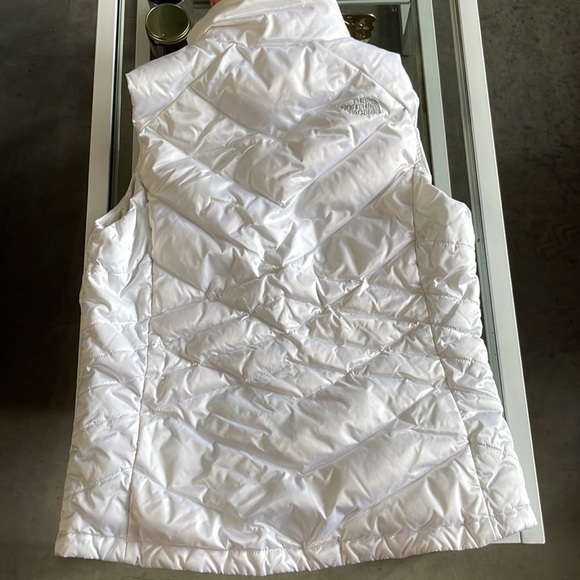 The North Face puffer vest - Picture 4 of 6